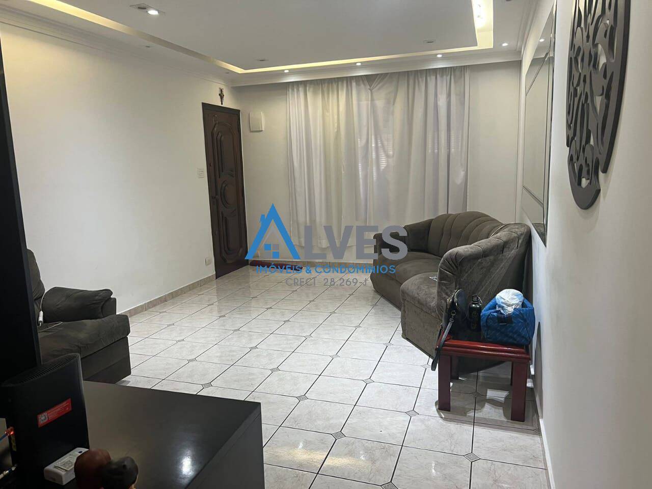 Casa à venda e aluguel com 2 quartos, 203m² - Foto 2