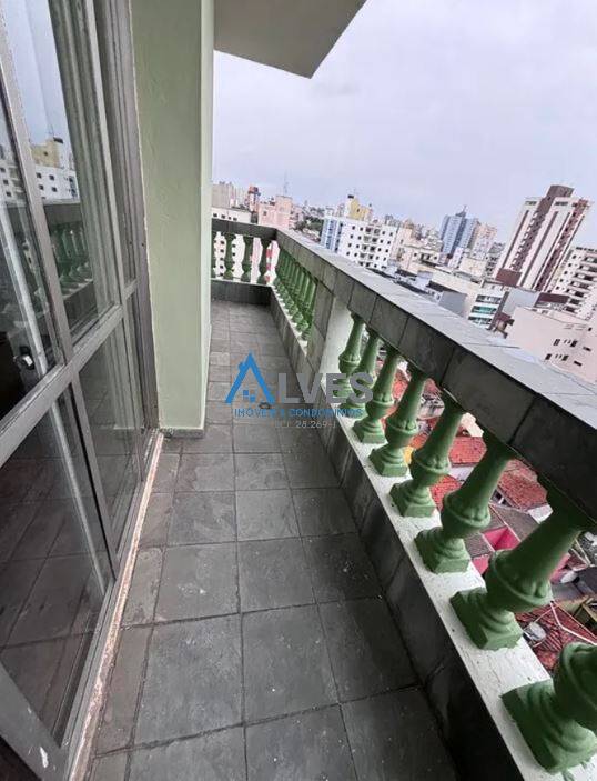 Apartamento à venda com 2 quartos, 76m² - Foto 3