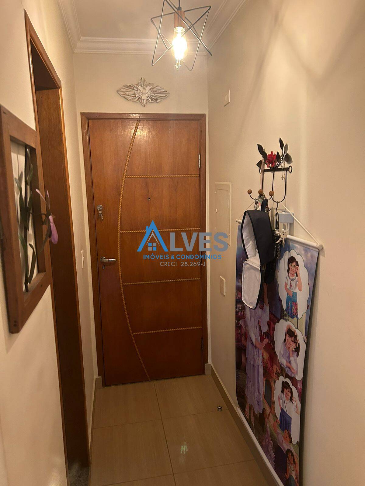 Apartamento à venda com 2 quartos, 67m² - Foto 4