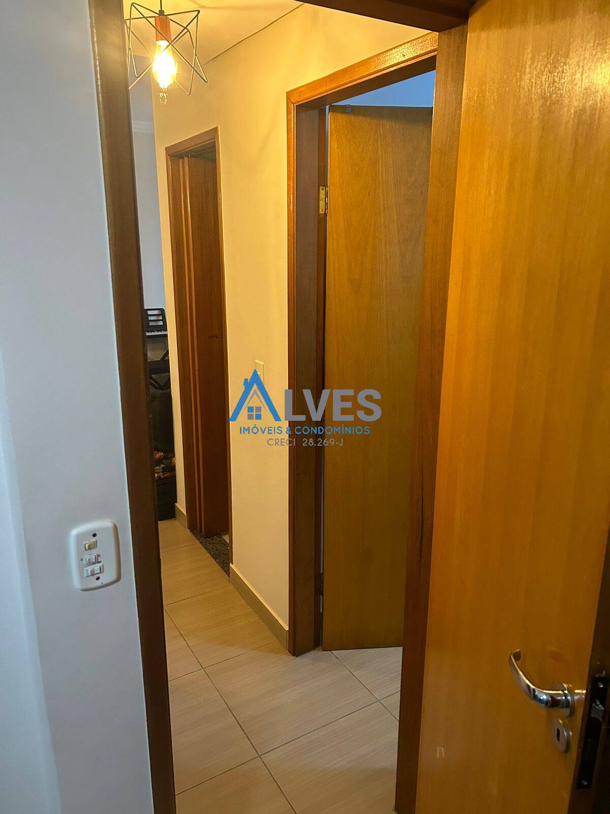 Apartamento à venda com 2 quartos, 67m² - Foto 5