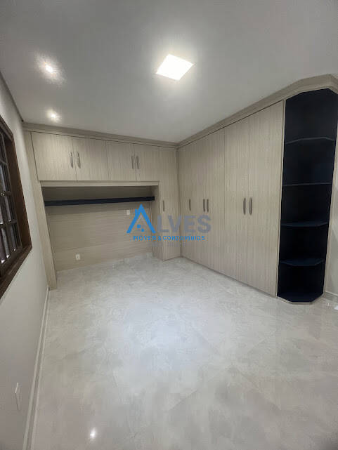 Sobrado à venda com 3 quartos, 210m² - Foto 4