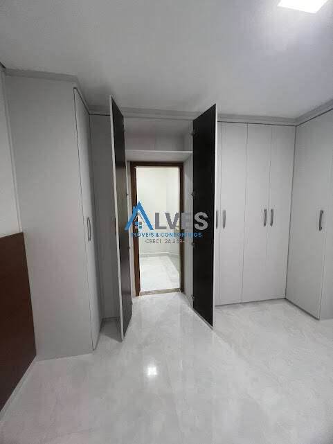 Sobrado à venda com 3 quartos, 210m² - Foto 13