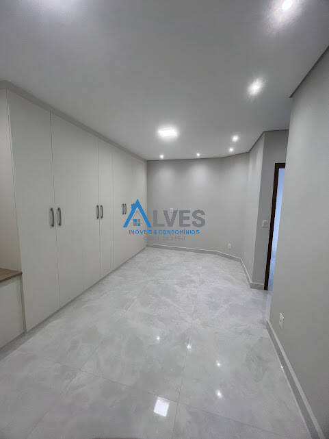 Sobrado à venda com 3 quartos, 210m² - Foto 31