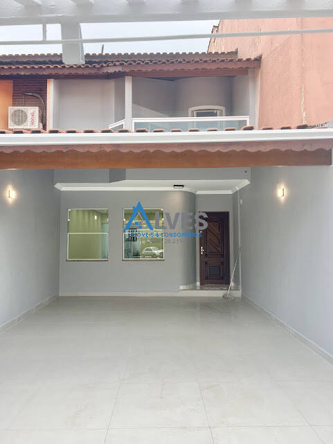 Sobrado à venda com 3 quartos, 210m² - Foto 2