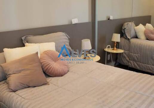 Apartamento à venda com 2 quartos, 56m² - Foto 17