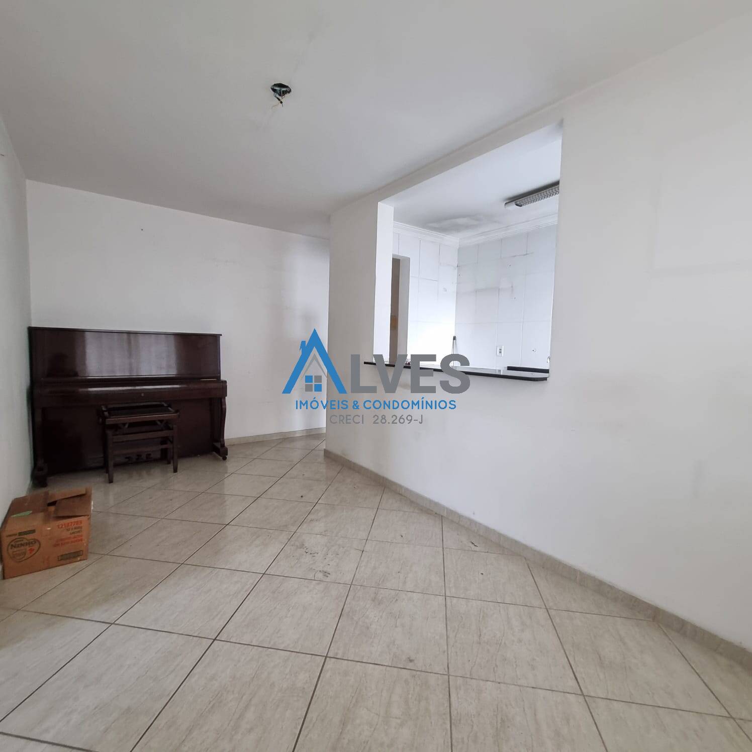 Apartamento à venda e aluguel com 2 quartos, 45m² - Foto 2