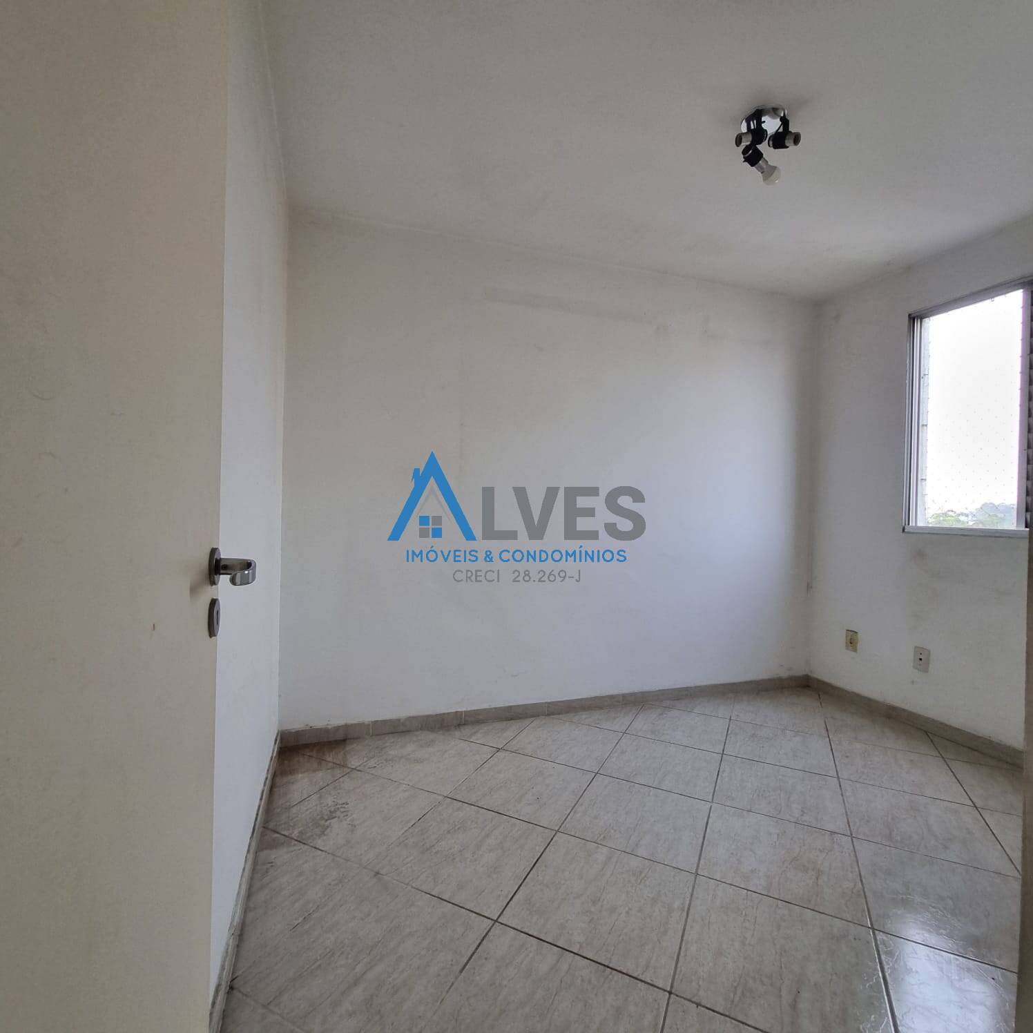 Apartamento à venda e aluguel com 2 quartos, 45m² - Foto 10