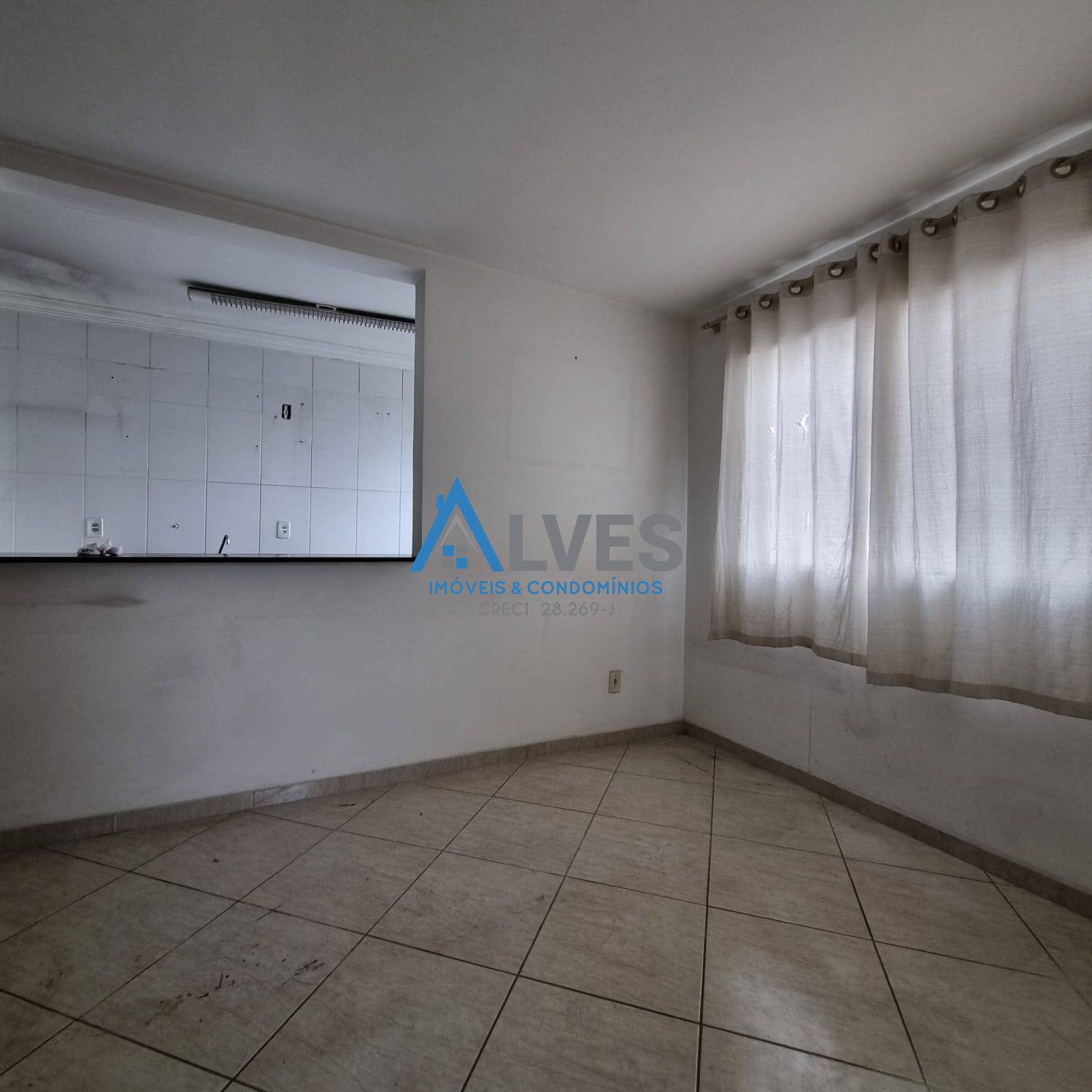 Apartamento à venda e aluguel com 2 quartos, 45m² - Foto 4