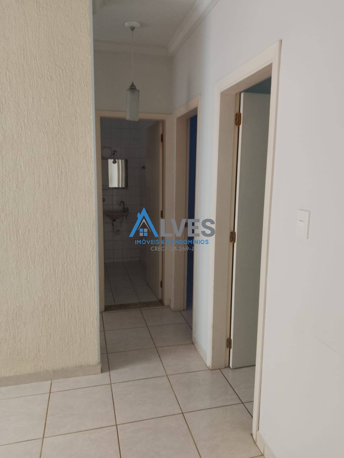 Apartamento à venda com 2 quartos, 50m² - Foto 2