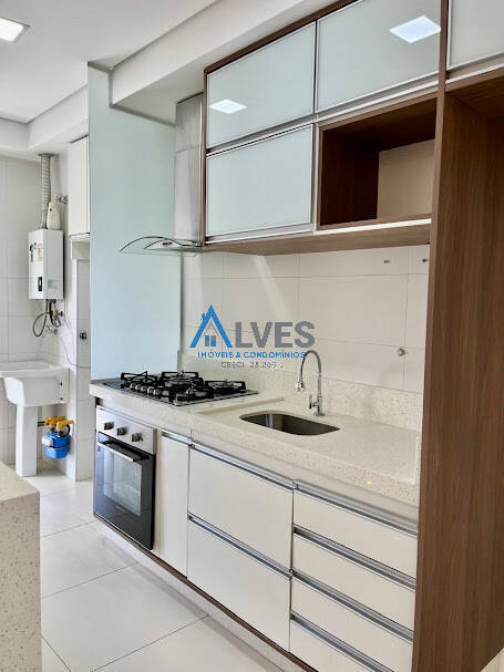 Apartamento à venda com 2 quartos, 77m² - Foto 4