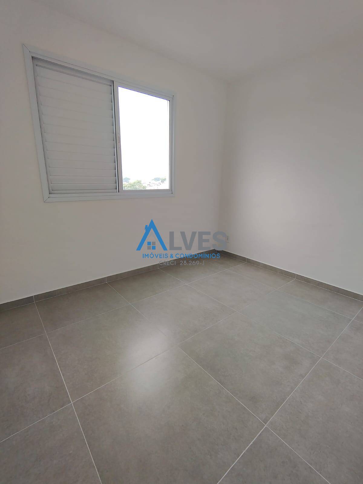 Apartamento à venda com 2 quartos, 43m² - Foto 1