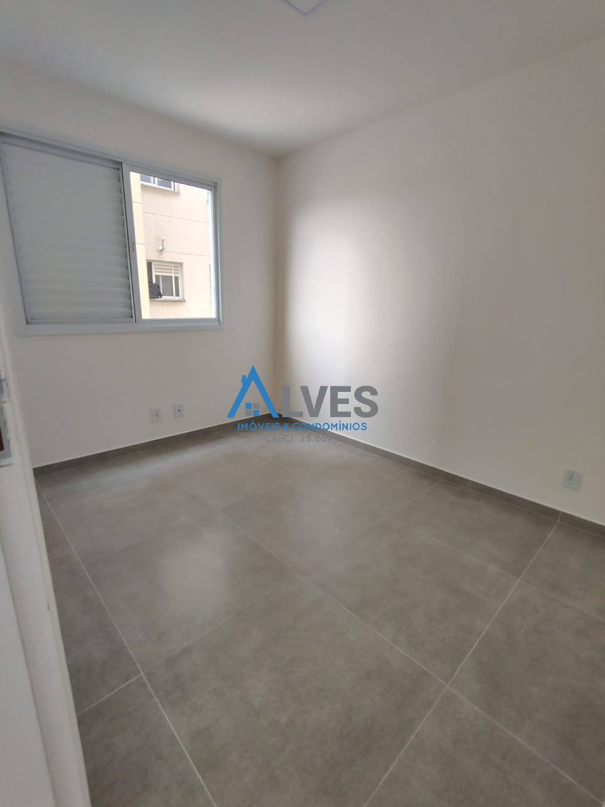 Apartamento à venda com 2 quartos, 43m² - Foto 9