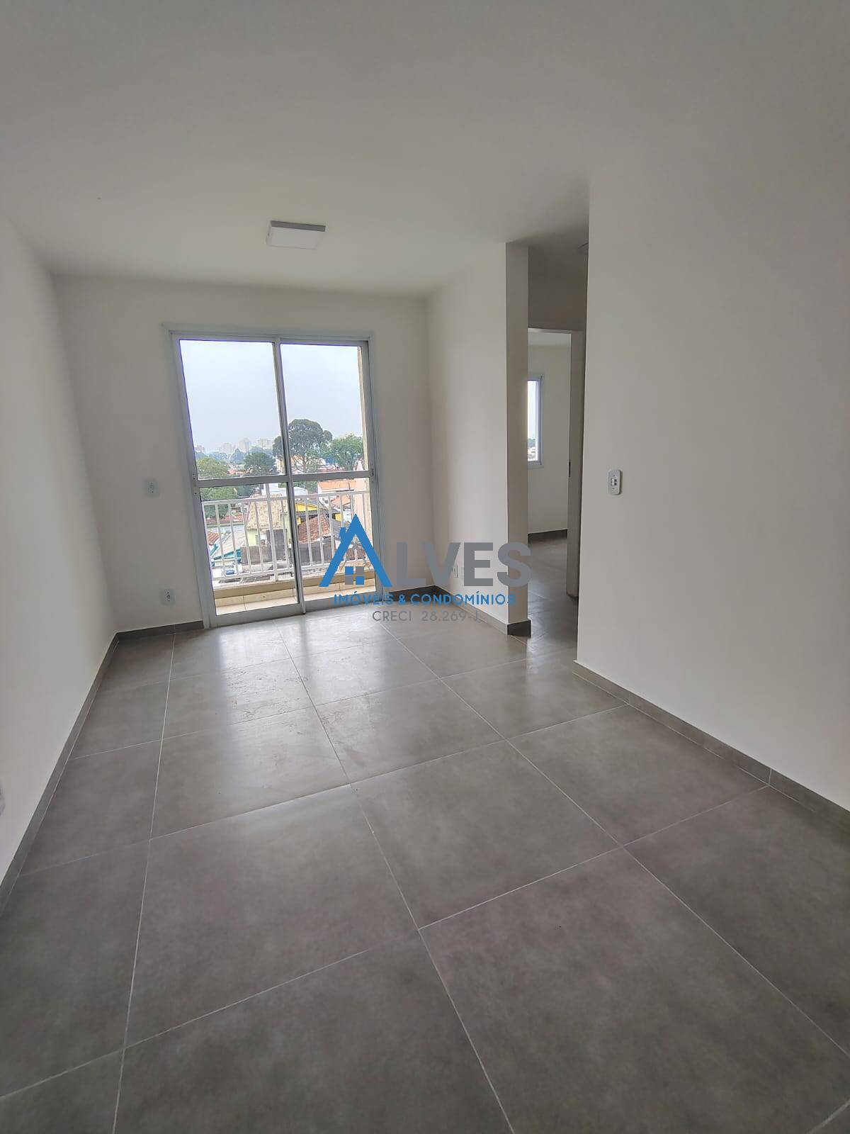 Apartamento à venda com 2 quartos, 43m² - Foto 7