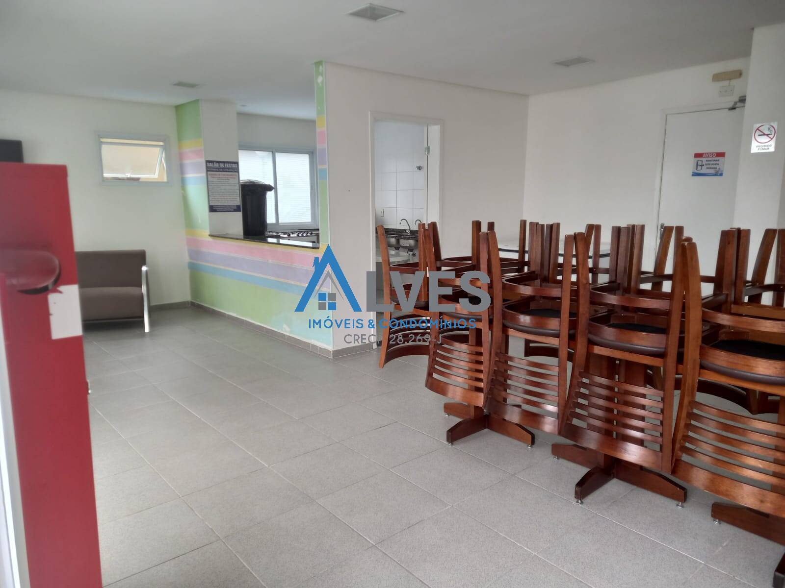 Apartamento à venda com 2 quartos, 43m² - Foto 18