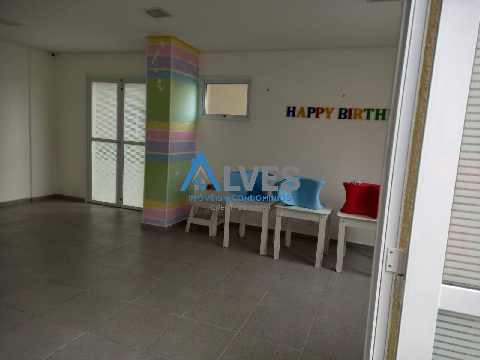 Apartamento à venda com 2 quartos, 43m² - Foto 17