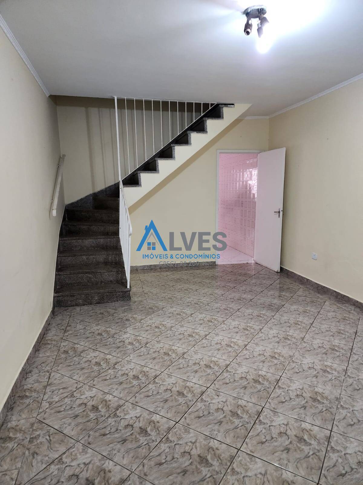 Sobrado à venda e aluguel com 2 quartos, 125m² - Foto 6