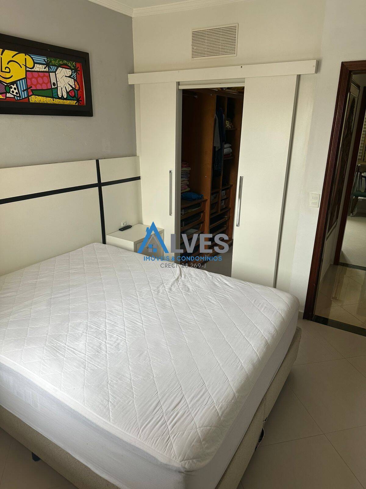 Apartamento à venda com 2 quartos, 70m² - Foto 13