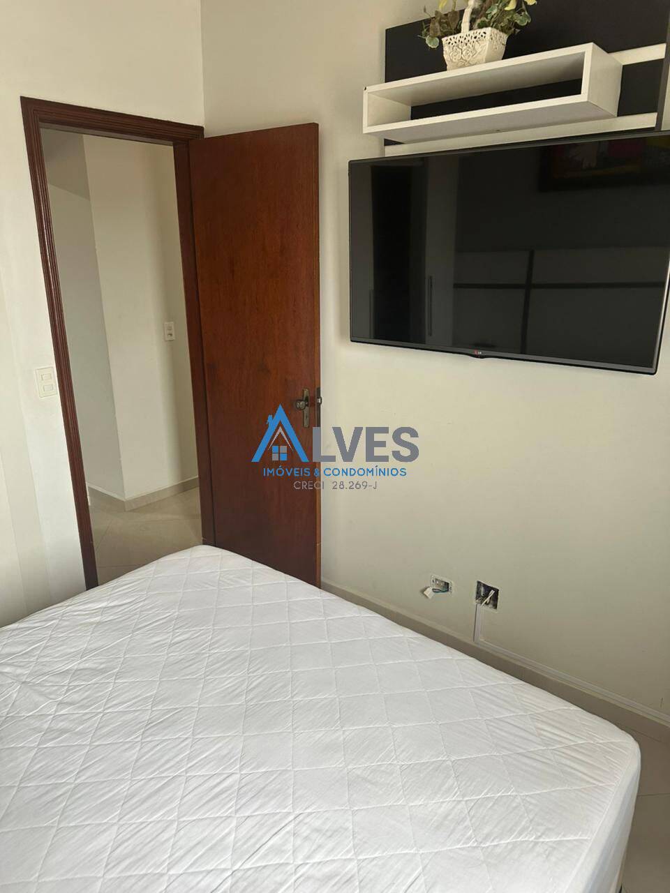 Apartamento à venda com 2 quartos, 70m² - Foto 8