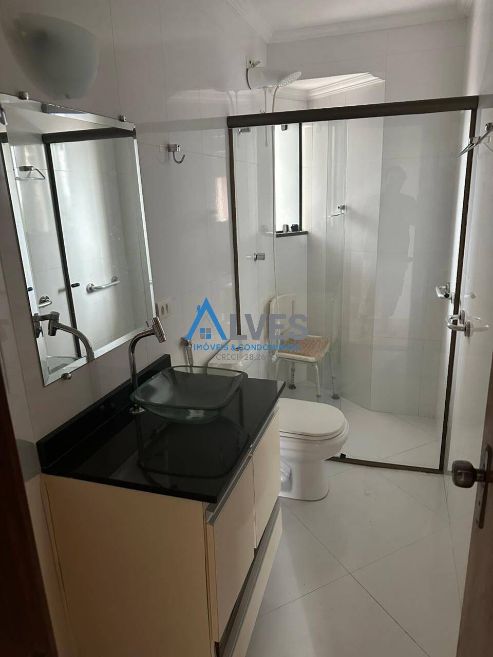 Apartamento à venda com 2 quartos, 70m² - Foto 11