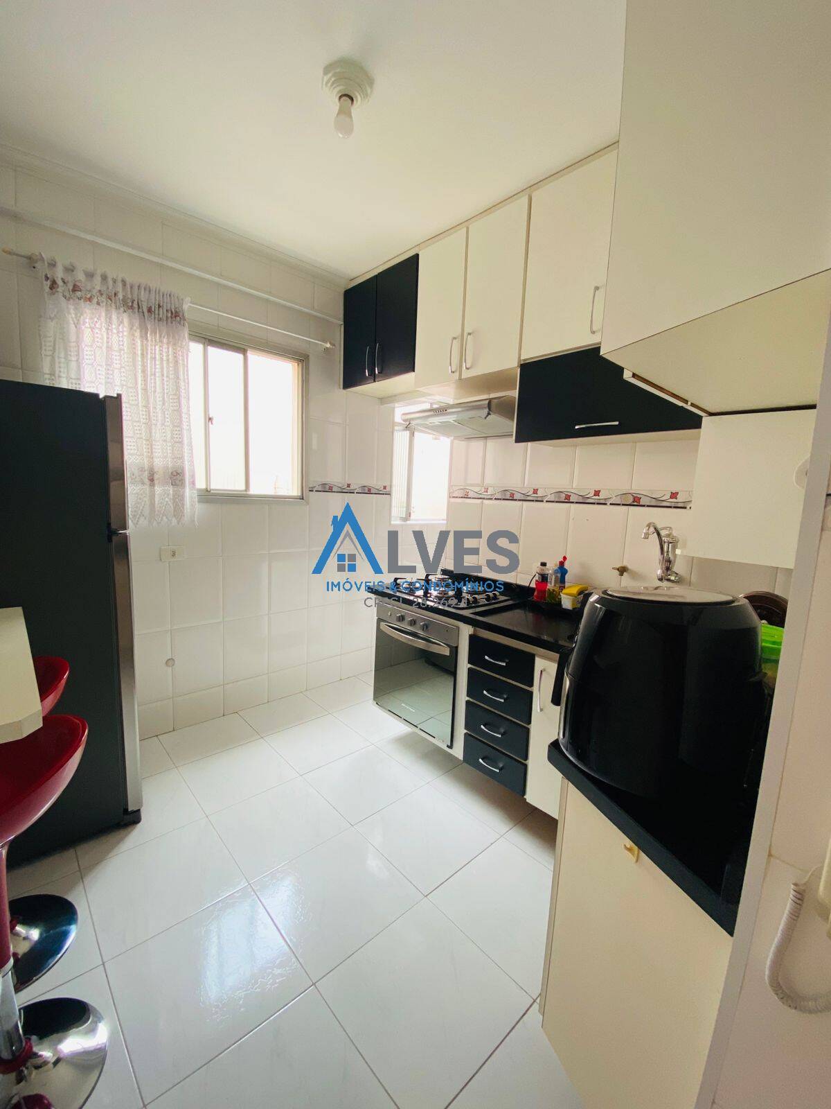 Apartamento à venda com 2 quartos, 65m² - Foto 13