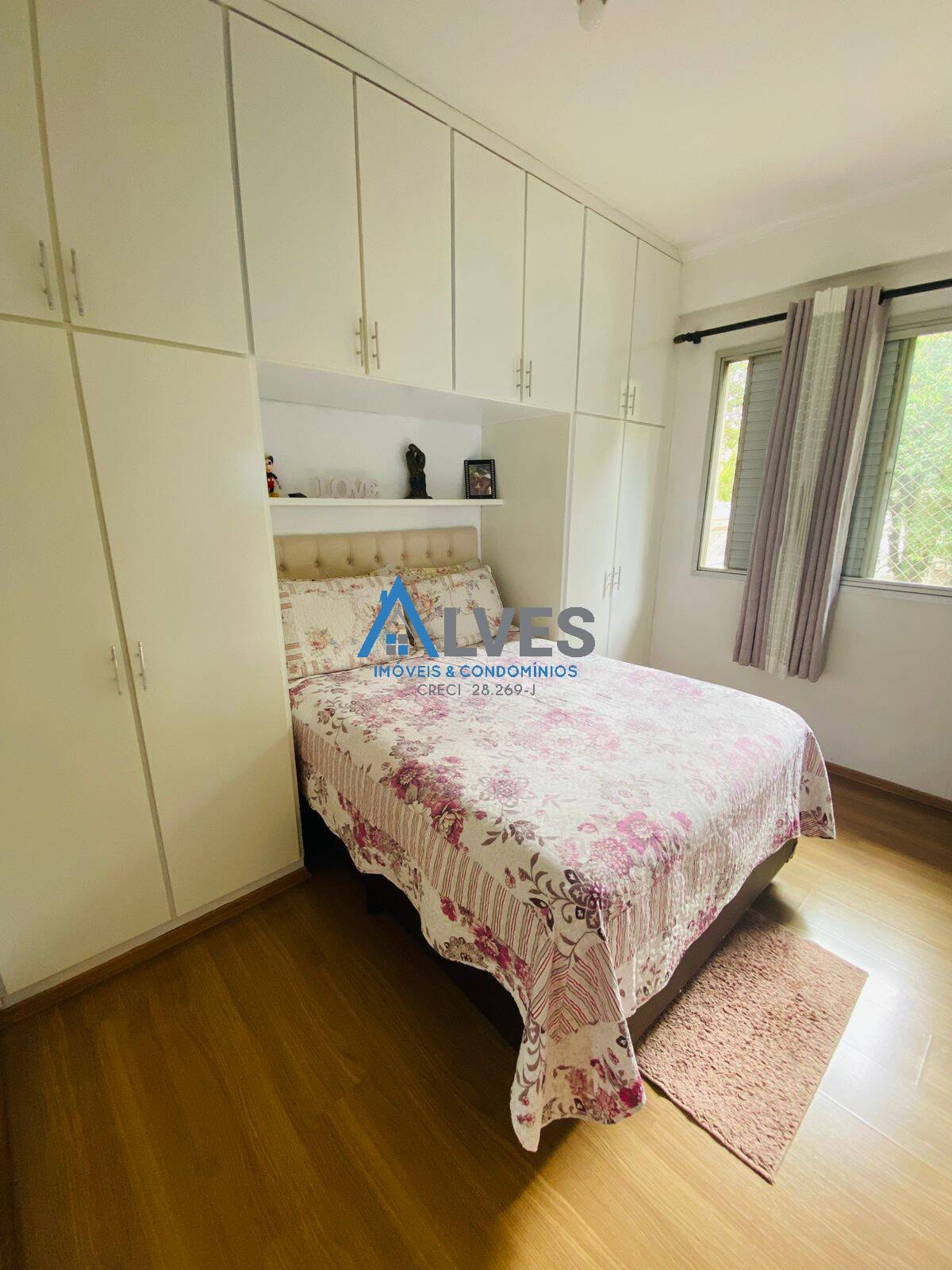 Apartamento à venda com 2 quartos, 65m² - Foto 27