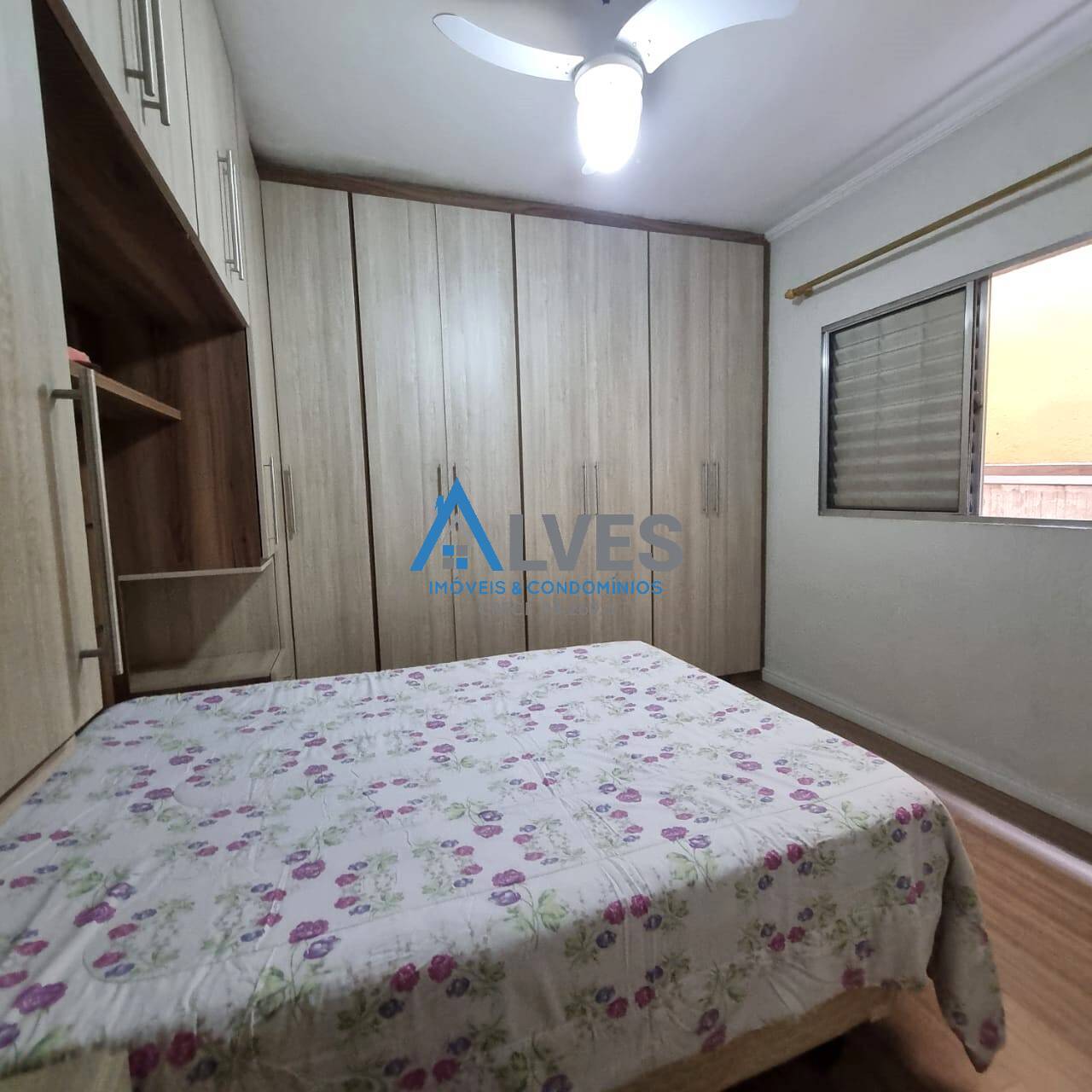 Casa à venda com 3 quartos, 145m² - Foto 4