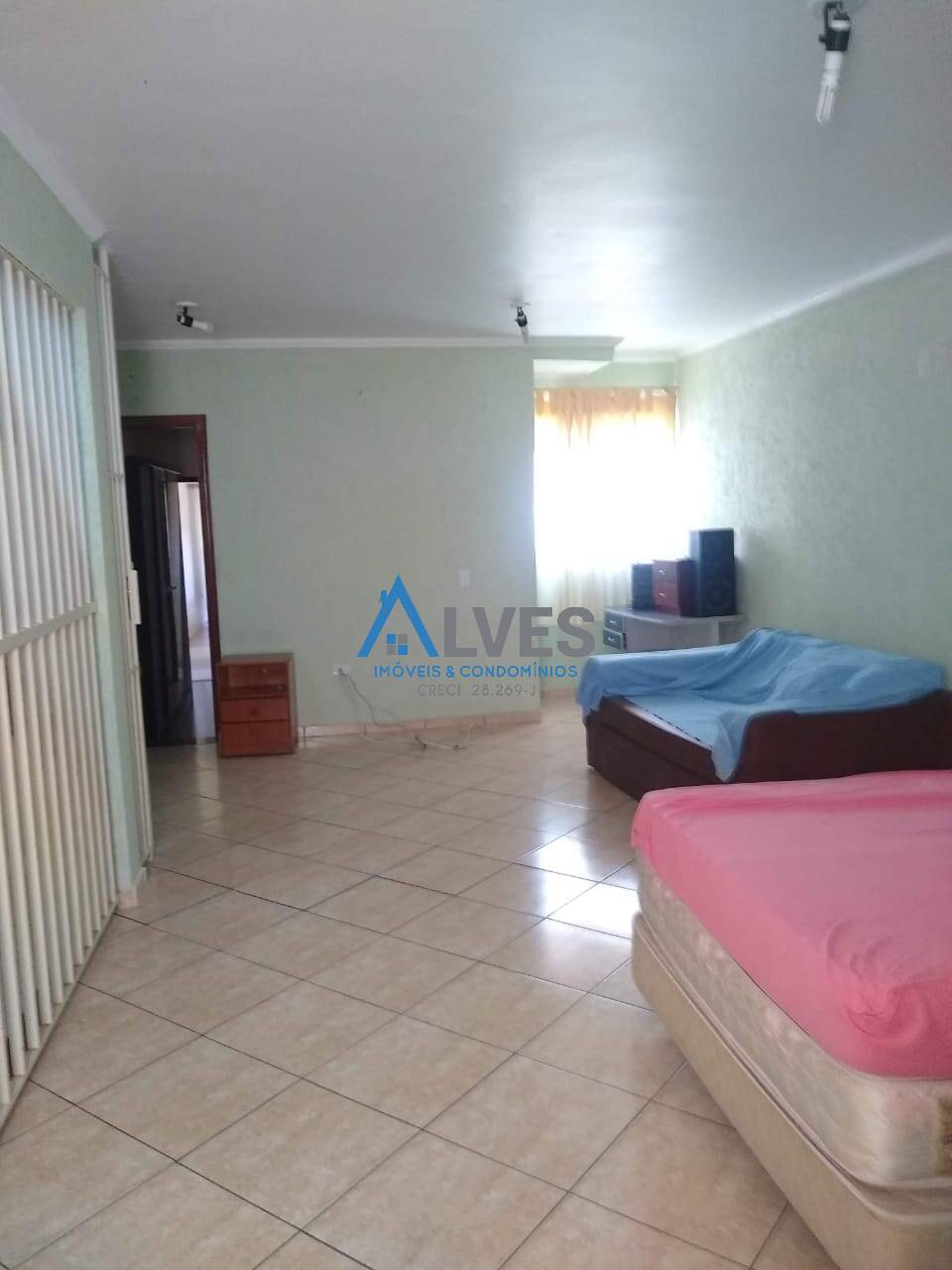 Casa à venda com 4 quartos, 230m² - Foto 33