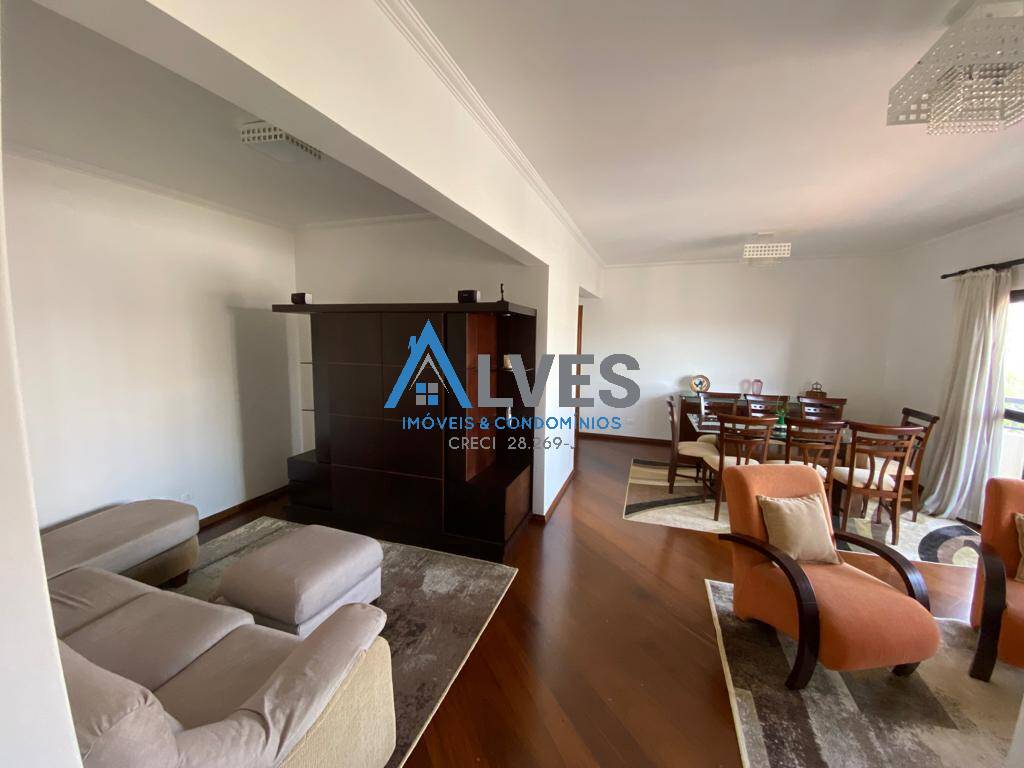 Apartamento à venda com 4 quartos, 185m² - Foto 1