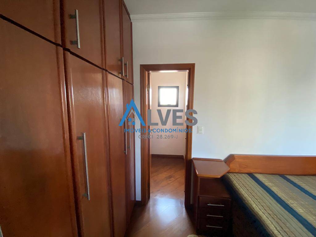 Apartamento à venda com 4 quartos, 185m² - Foto 7