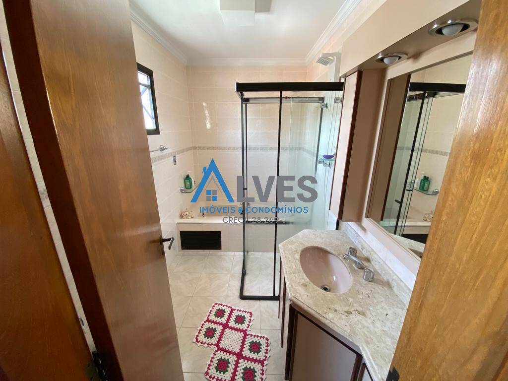 Apartamento à venda com 4 quartos, 185m² - Foto 21