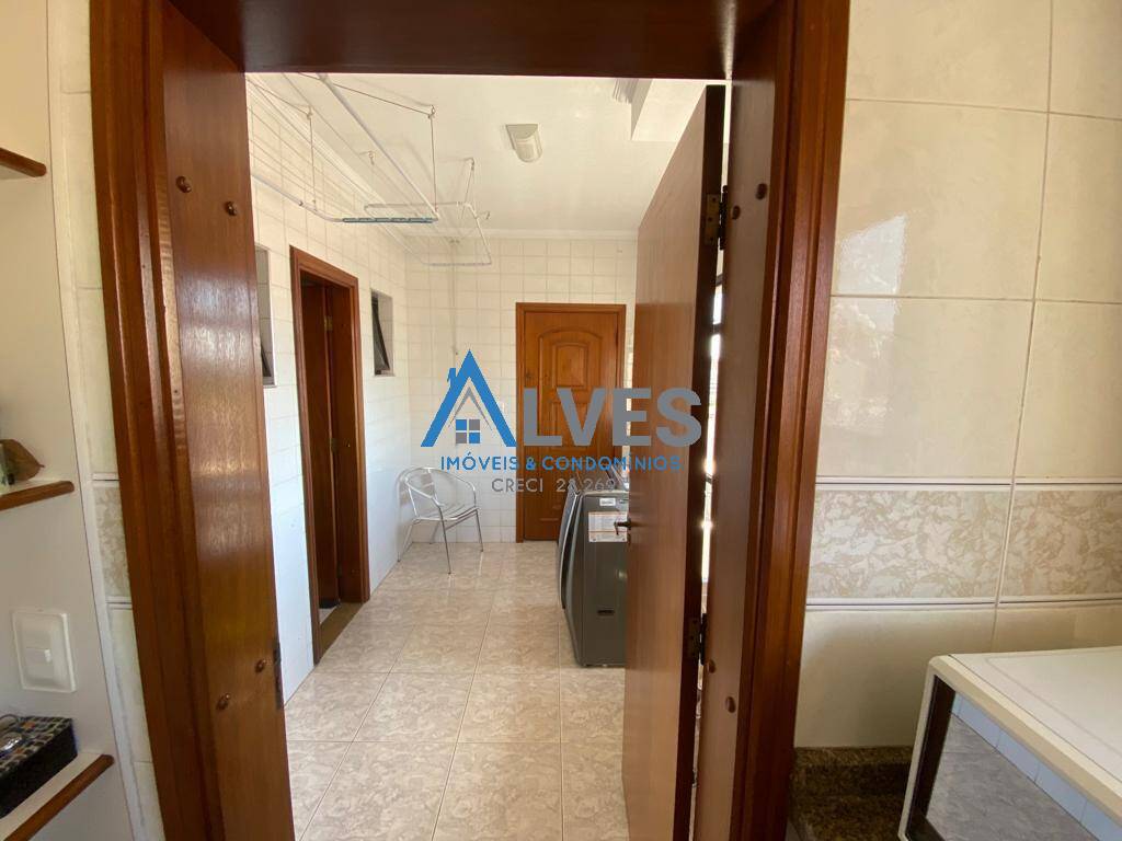 Apartamento à venda com 4 quartos, 185m² - Foto 24