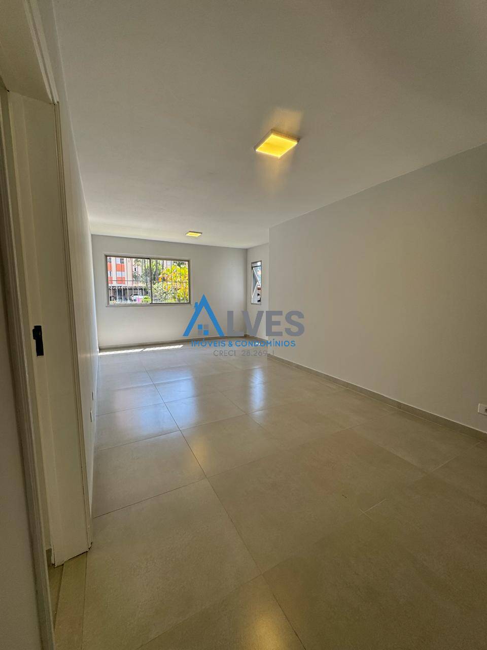 Apartamento à venda com 2 quartos, 88m² - Foto 1