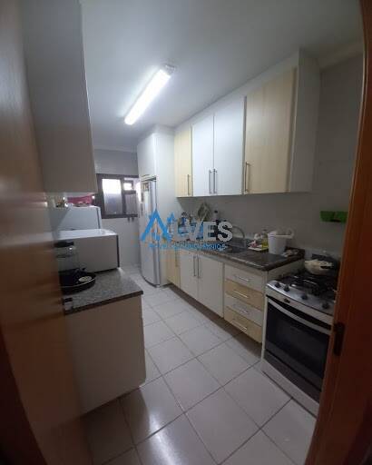 Apartamento à venda com 3 quartos, 125m² - Foto 26