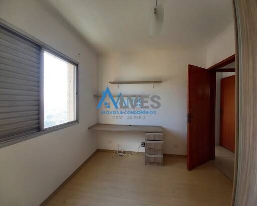 Apartamento à venda com 3 quartos, 100m² - Foto 12