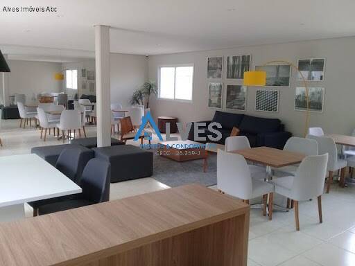 Apartamento à venda com 2 quartos, 40m² - Foto 16