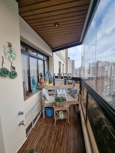 Apartamento à venda com 4 quartos, 191m² - Foto 26