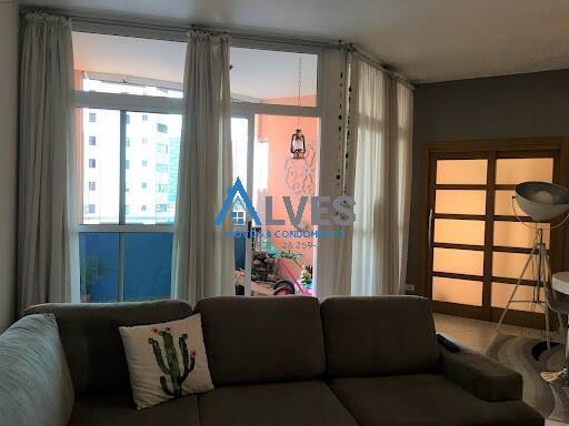 Apartamento à venda com 4 quartos, 188m² - Foto 30