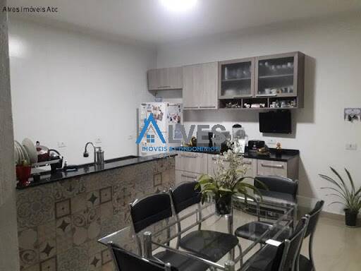 Casa à venda com 3 quartos, 220m² - Foto 22