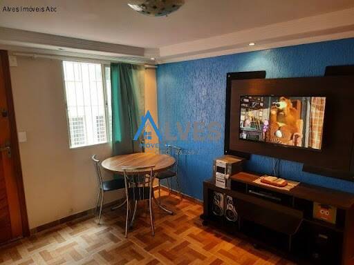 Apartamento à venda com 2 quartos, 48m² - Foto 11