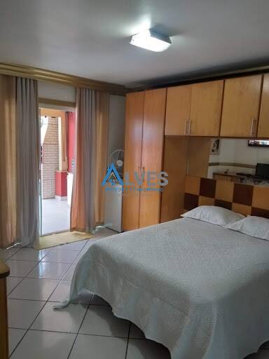 Sobrado à venda com 4 quartos, 300m² - Foto 22