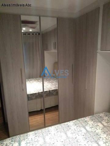 Apartamento à venda com 2 quartos, 65m² - Foto 11