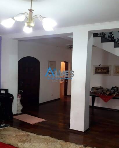 Casa à venda com 4 quartos, 250m² - Foto 23