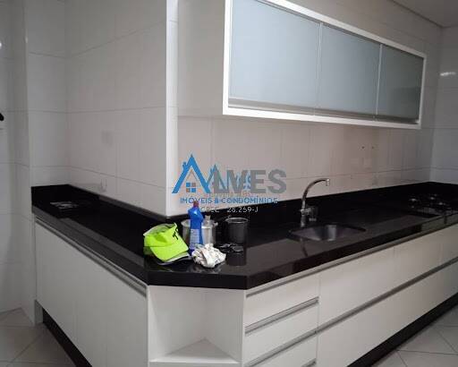 Apartamento à venda com 3 quartos, 177m² - Foto 30