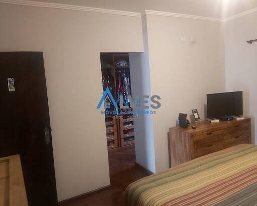 Casa à venda com 3 quartos, 242m² - Foto 21