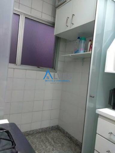 Apartamento à venda com 3 quartos, 79m² - Foto 4