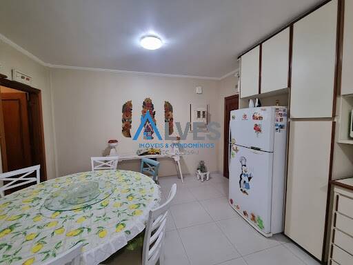 Apartamento à venda com 4 quartos, 191m² - Foto 32