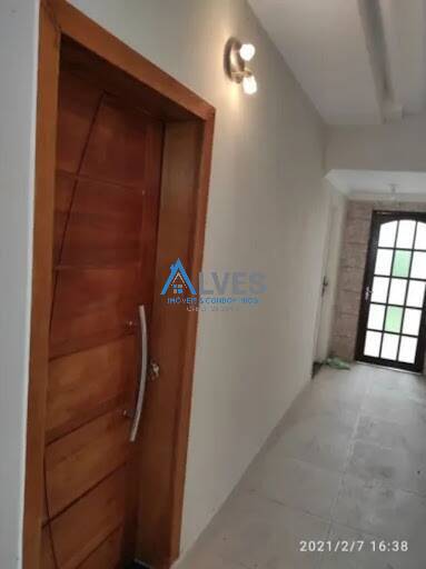 Casa à venda com 3 quartos, 140m² - Foto 3