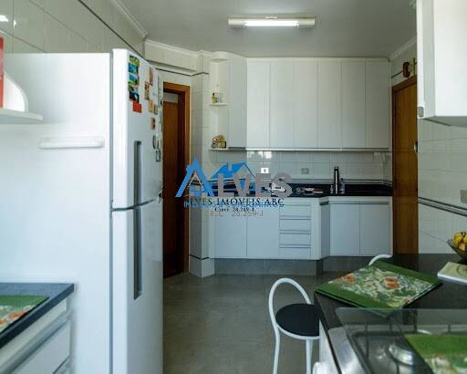 Apartamento à venda com 3 quartos, 135m² - Foto 30