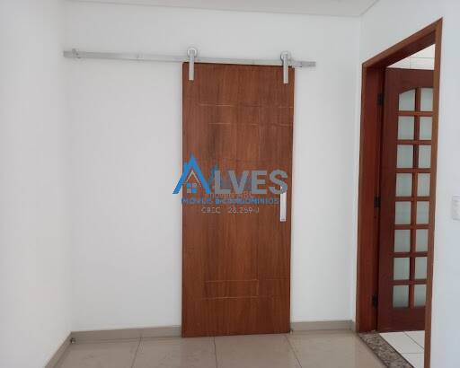 Apartamento à venda com 3 quartos, 100m² - Foto 5