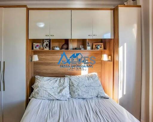 Apartamento à venda com 2 quartos, 67m² - Foto 30